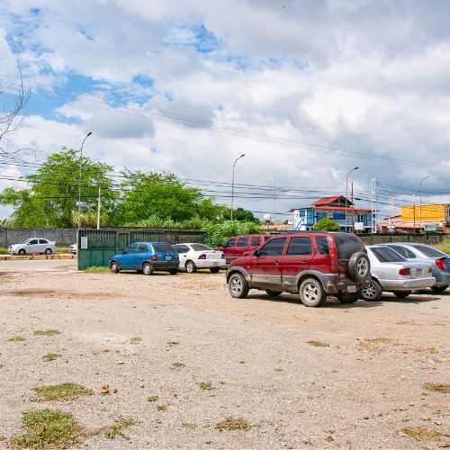 Estacionamiento Clinica Varyna