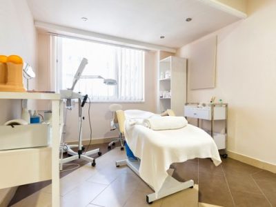 Pabellón medico , Clinica Varyna